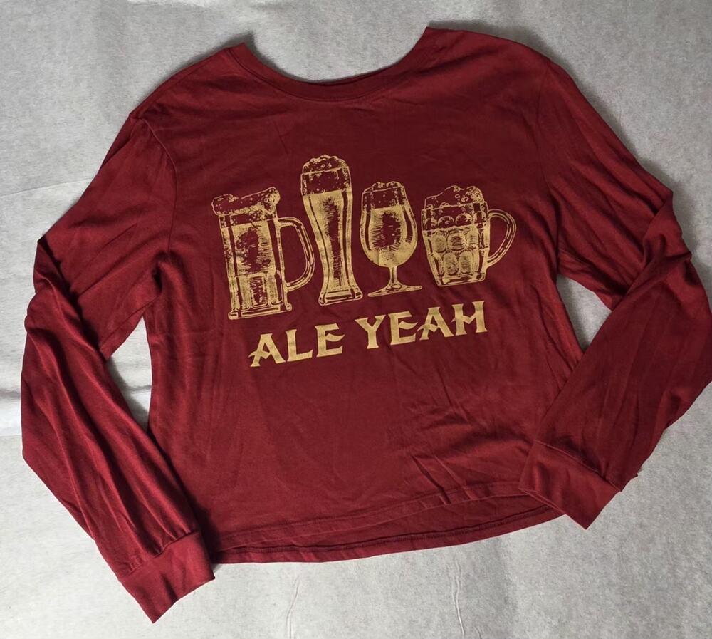 Zoe + Liv T-shirt Cropped Women's Large Ale Yeah Graphic Print Long Sleeves New